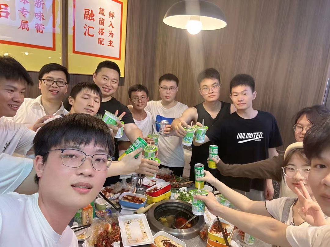 揚(yáng)帆起航，共創(chuàng)佳績(jī)